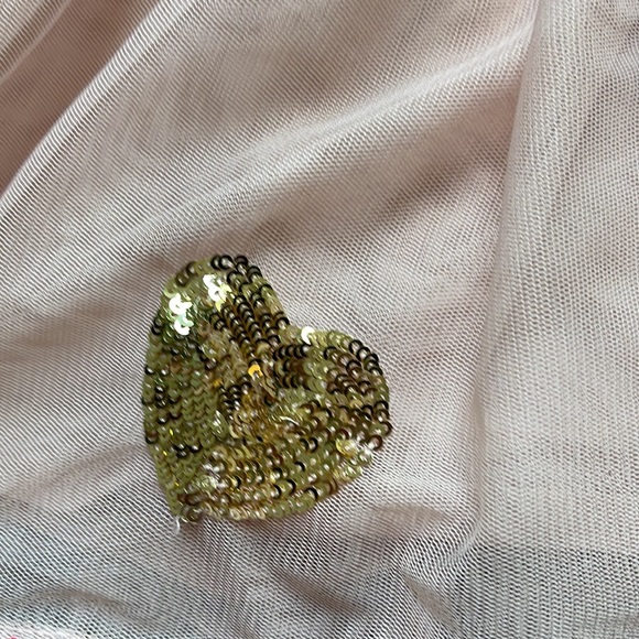 Mini Boden skirt with sequin embellishments. - Picture 4 of 6